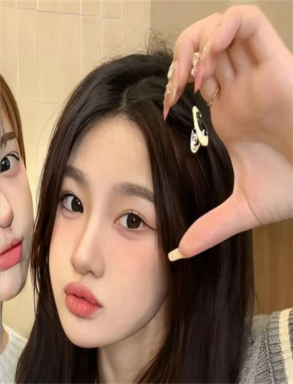 h吧福利漫画_无翼之鸟漫画全彩免费观看下拉_亚洲精品久久久蜜桃成熟时李时珍